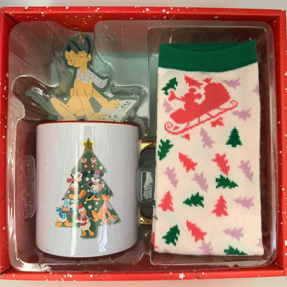 Disney Mickey & Friends Christmas Mug Socks Pluto Gift Set NEW